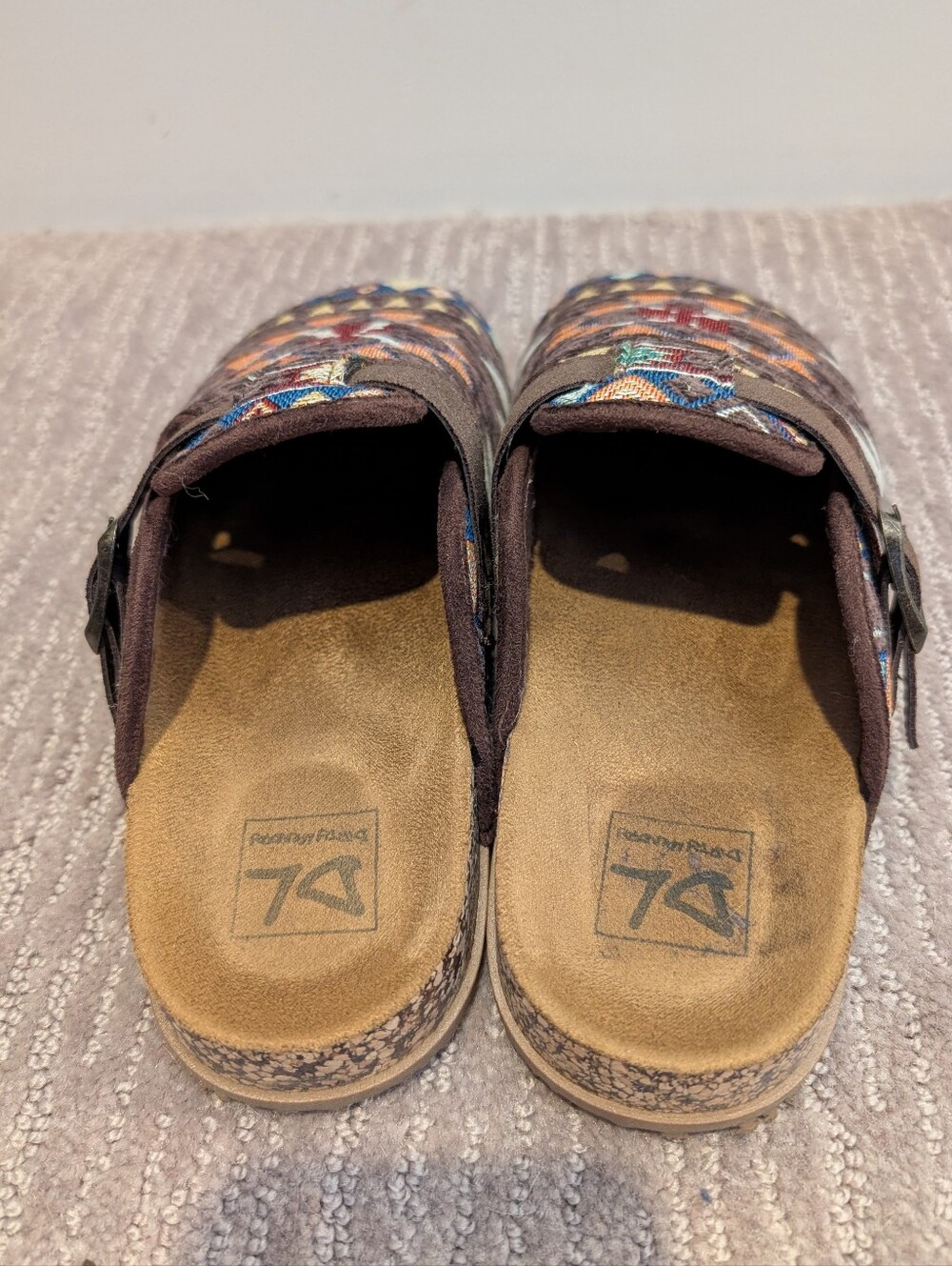 NWOT Dirty Laundry Southwest/Aztec/Geometric Print Clogs - Picture 3 of 5